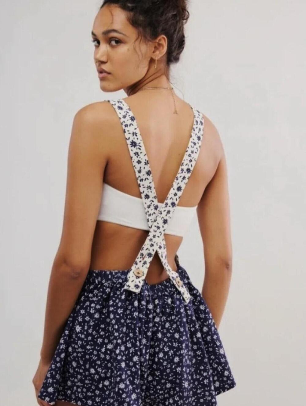 Free People Navy and White Palm Bay Printed 3" Shortails - Size - Small - NWOT - Picture 2 of 9